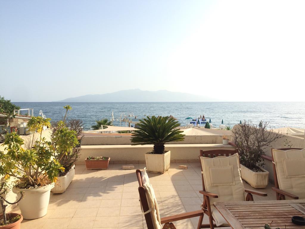 Apartments Wonderful Bay Sarandë Rom bilde